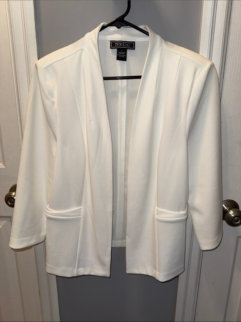 New York Clothing Company White Open-Front Collarless Blazer
